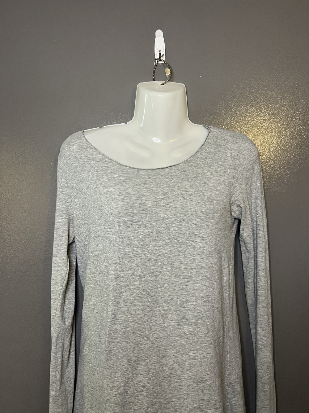 Hard Tail Shirt Womens Medium Gray Scoop Neck Long Sleeve Tunic Stretch Top